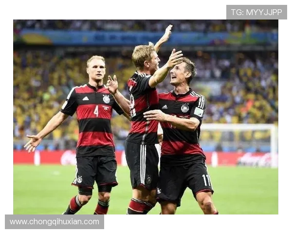 克罗斯领衔战术革新助力球队重塑辉煌的传奇之路